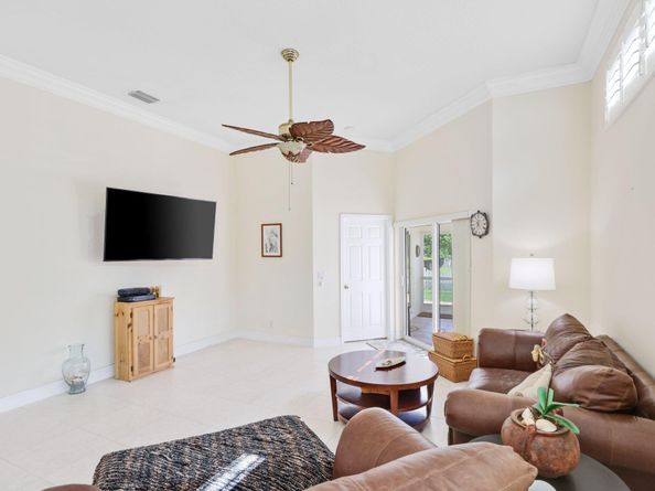 1071 Delray Lakes Drive, Delray Beach FL 33444