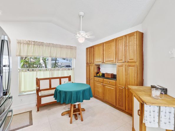 1071 Delray Lakes Drive, Delray Beach FL 33444