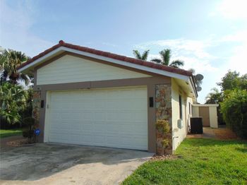 595 E River Dr