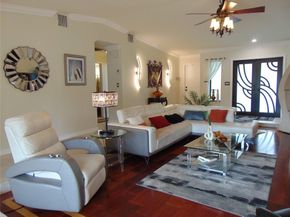 595 E River Dr, Margate FL 33063