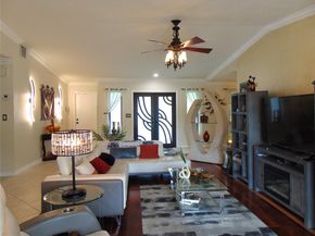595 E River Dr, Margate FL 33063