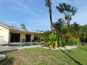 595 E River Dr, Margate FL 33063