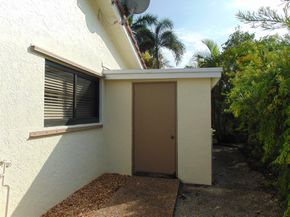 595 E River Dr, Margate FL 33063