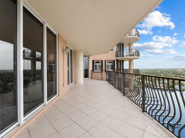 100 S Birch Rd 2403, Fort Lauderdale FL 33316
