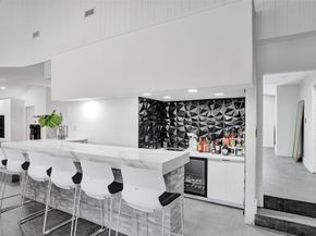 349 Jacaranda Dr, Plantation FL 33324