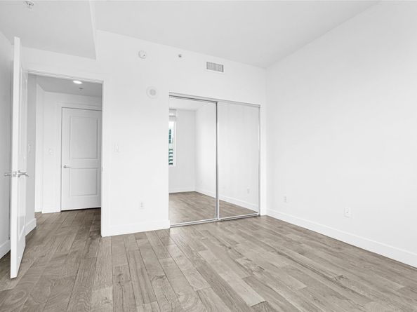 315 NE 3rd Ave 805, Fort Lauderdale FL 33301