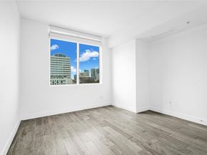 315 NE 3rd Ave 805, Fort Lauderdale FL 33301