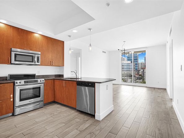 315 NE 3rd Ave 805, Fort Lauderdale FL 33301