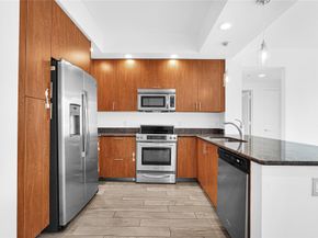 315 NE 3rd Ave 805, Fort Lauderdale FL 33301