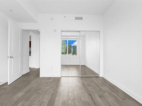 315 NE 3rd Ave 805, Fort Lauderdale FL 33301