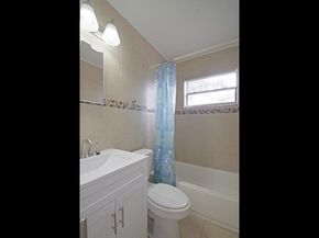3611 NW 35th Ave, Lauderdale Lakes FL 33309
