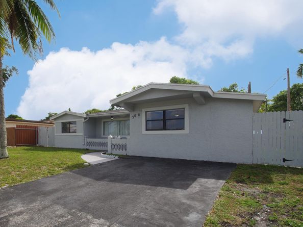3611 NW 35th Ave, Lauderdale Lakes FL 33309