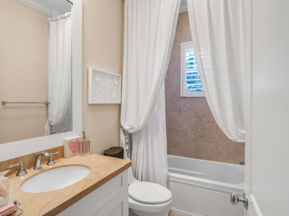 110 Sea Lane, Delray Beach FL 33483