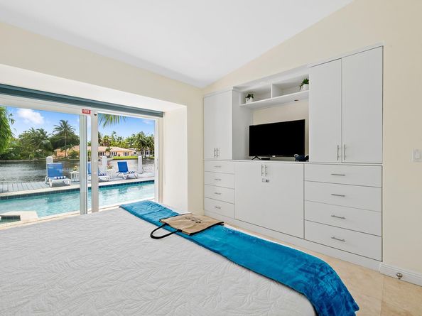 2807 Coral Shores Dr, Fort Lauderdale FL 33306