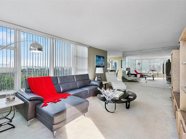 Undisclosed Address #FX-10488440, Lauderdale By The Sea FL 33062