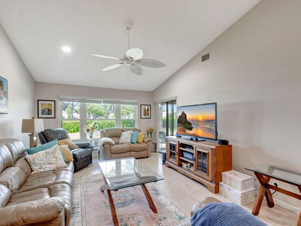 12167 Country Greens Boulevard, Boynton Beach FL 33437