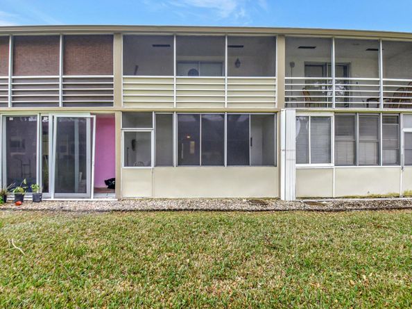 143 Sussex H, West Palm Beach FL 33417