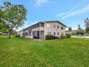 143 Sussex H, West Palm Beach FL 33417