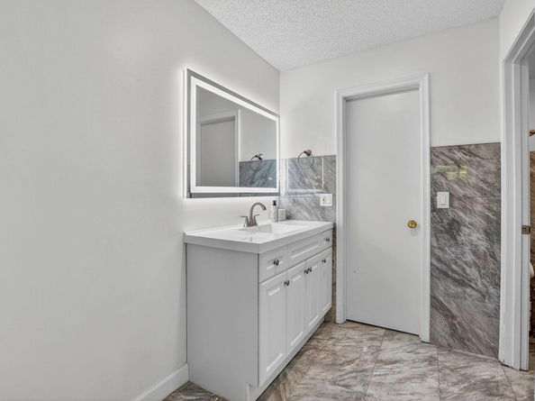 2510 Black Olive 104 Boulevard 104, Delray Beach FL 33445
