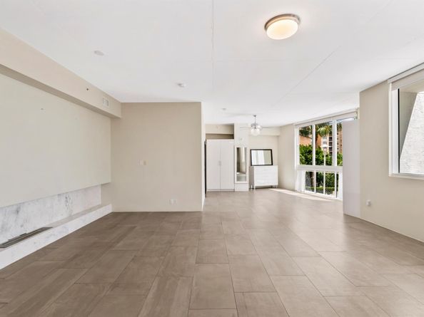 1617 N Flagler Drive 302, West Palm Beach FL 33407