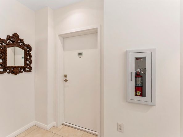 1617 N Flagler Drive 302, West Palm Beach FL 33407