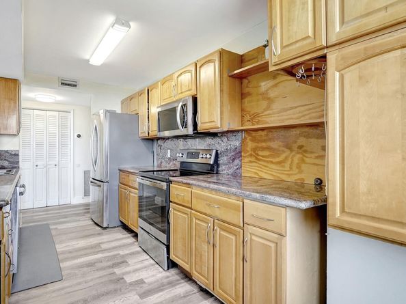 4400 Hillcrest Dr 719C, Hollywood FL 33021