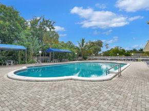 4400 Hillcrest Dr 719C, Hollywood FL 33021