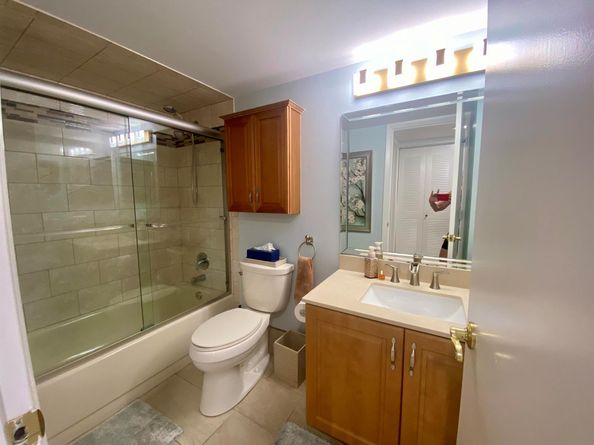 7185 Huntington Lane 405, Delray Beach FL 33446