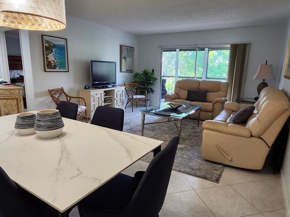 7185 Huntington Lane 405, Delray Beach FL 33446