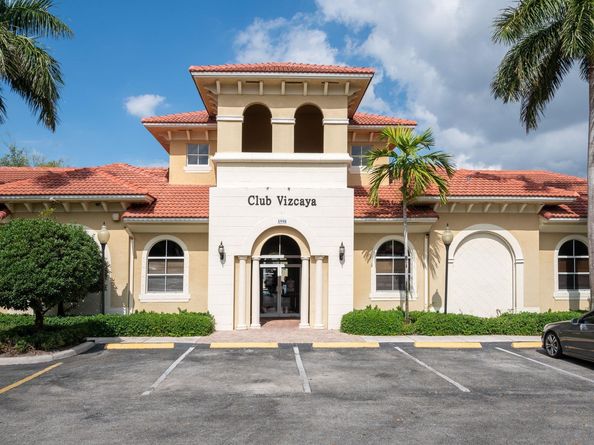 5048 SW 136th Ave, Miramar FL 33027