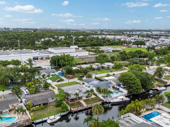 2443 Andros Lane, Fort Lauderdale FL 33312
