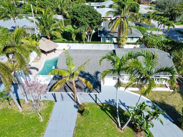 231 N Seacrest Circle, Delray Beach FL 33444