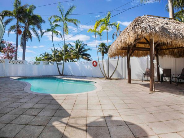 231 N Seacrest Circle, Delray Beach FL 33444