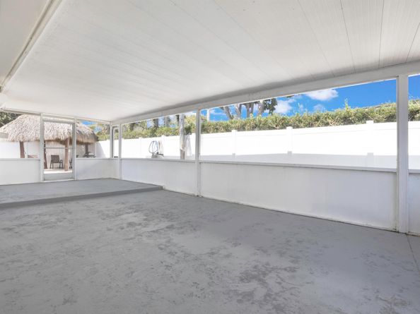 231 N Seacrest Circle, Delray Beach FL 33444