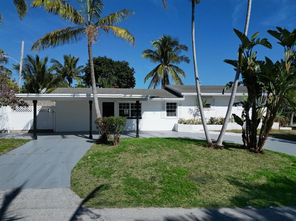 231 N Seacrest Circle, Delray Beach FL 33444