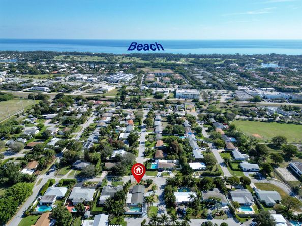 231 N Seacrest Circle, Delray Beach FL 33444