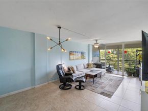 104 Royal Park Dr 4B, Oakland Park FL 33309