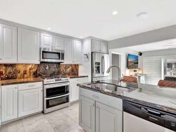 2358 SE 11th St, Pompano Beach FL 33062