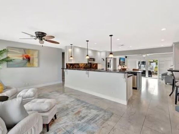 2358 SE 11th St, Pompano Beach FL 33062