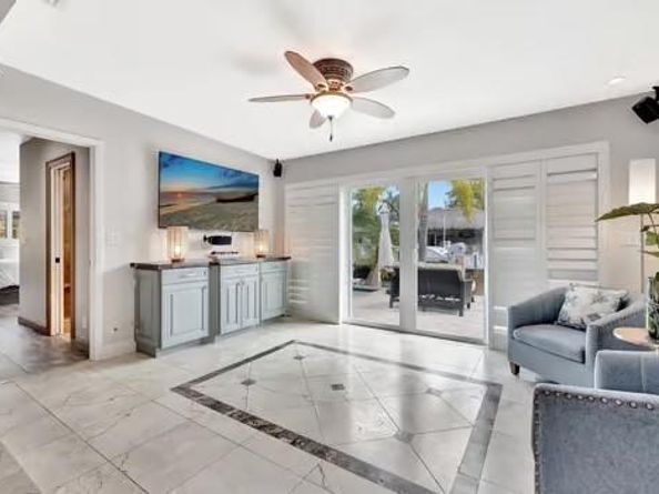 2358 SE 11th St, Pompano Beach FL 33062