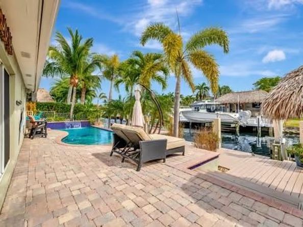2358 SE 11th St, Pompano Beach FL 33062