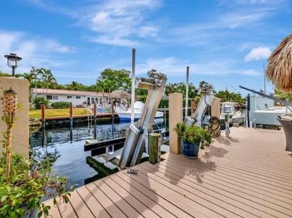 2358 SE 11th St, Pompano Beach FL 33062