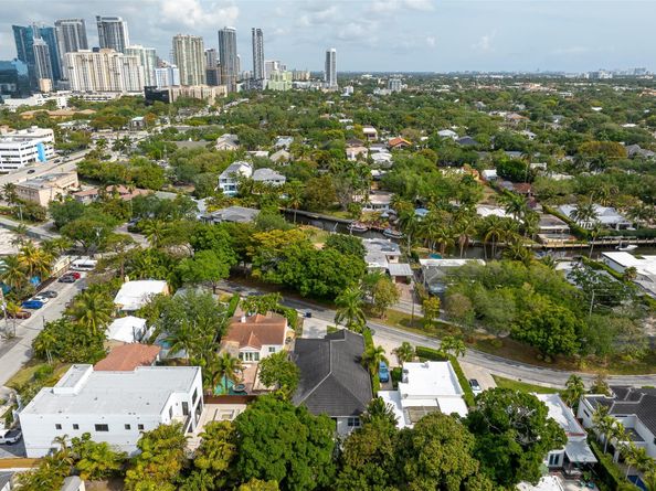 716 Ponce De Leon, Fort Lauderdale FL 33316