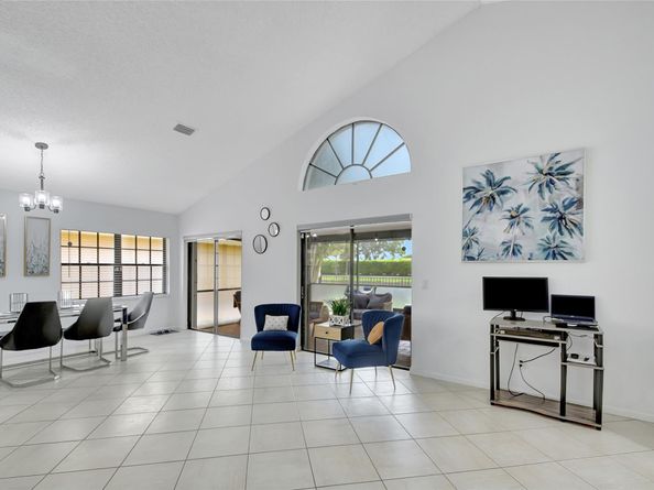 8071 Popash Court, Boynton Beach FL 33472