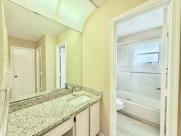9810 Walnut Tree Way B, Boynton Beach FL 33436