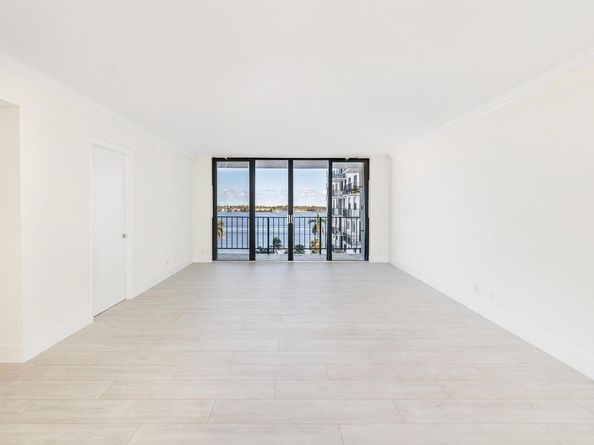 3800 Washington Road 712, West Palm Beach FL 33405