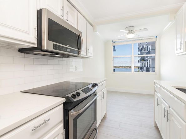 3800 Washington Road 712, West Palm Beach FL 33405