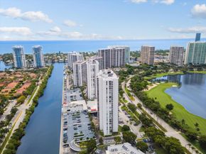 3625 N Country Club Drive Ph 8, Aventura FL 33180