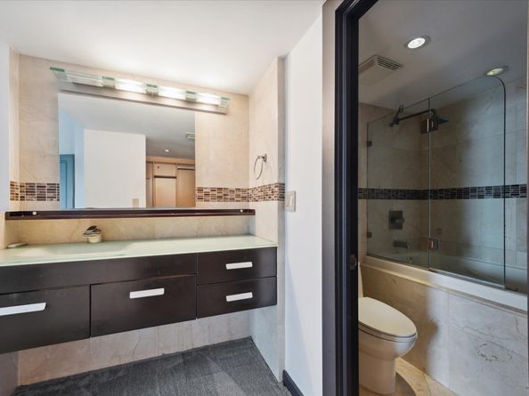 3625 N Country Club Drive Ph 8, Aventura FL 33180