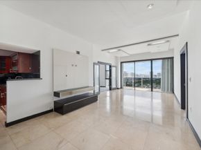 3625 N Country Club Drive Ph 8, Aventura FL 33180